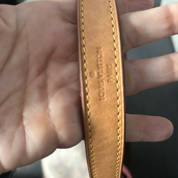 Louis Vuitton flower hobo bag. With box and bag. Receipt shown for reference. - Picture 10 of 15